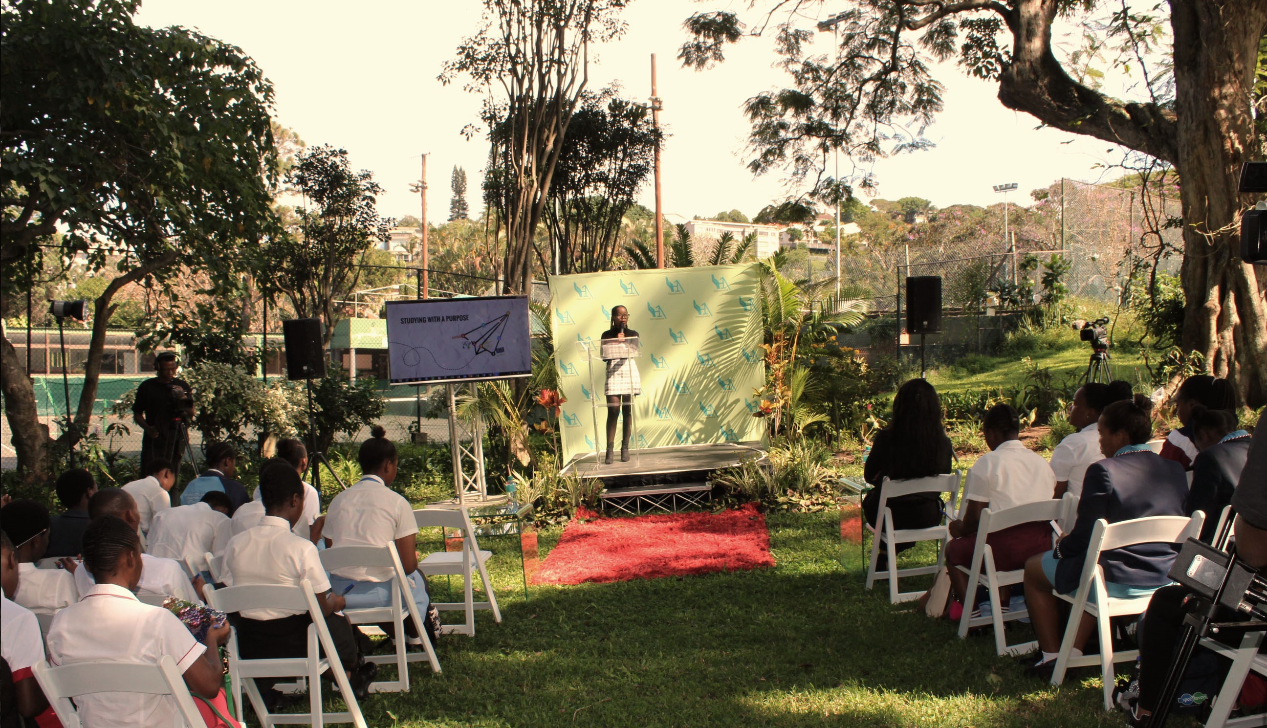  Public Launch 